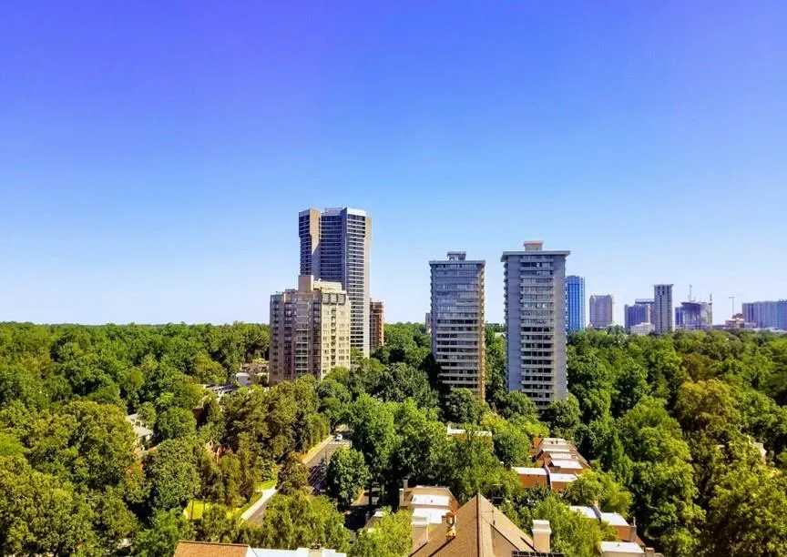 2479 Peachtree Road Ne Unit 1209, Atlanta, Georgia 30305, 1 Bedroom Bedrooms, ,1 BathroomBathrooms,Residential,For Sale,2479 Peachtree Road Ne Unit 1209,7641851
