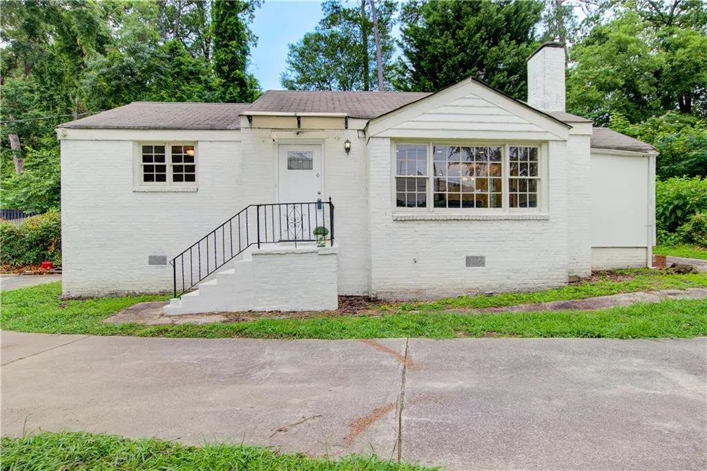 2742 Alpine Road, Atlanta, Georgia 30305, 3 Bedrooms Bedrooms, ,2 BathroomsBathrooms,Residential,For Sale,2742 Alpine Road,7584899