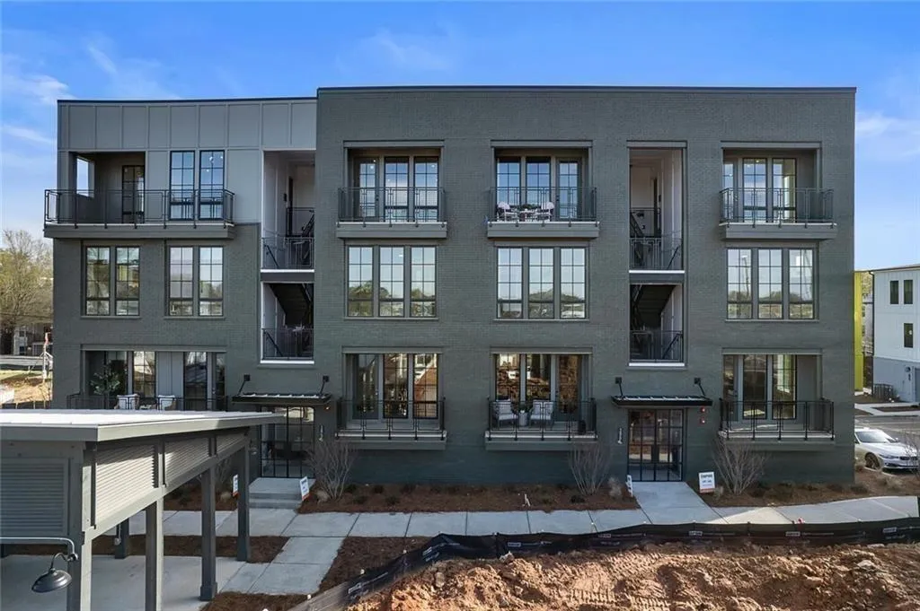 962 Bibbs Circle Nw Unit 6, Atlanta, Georgia 30318, 1 Bedroom Bedrooms, ,1 BathroomBathrooms,Residential,For Sale,962 Bibbs Circle Nw Unit 6,7642395
