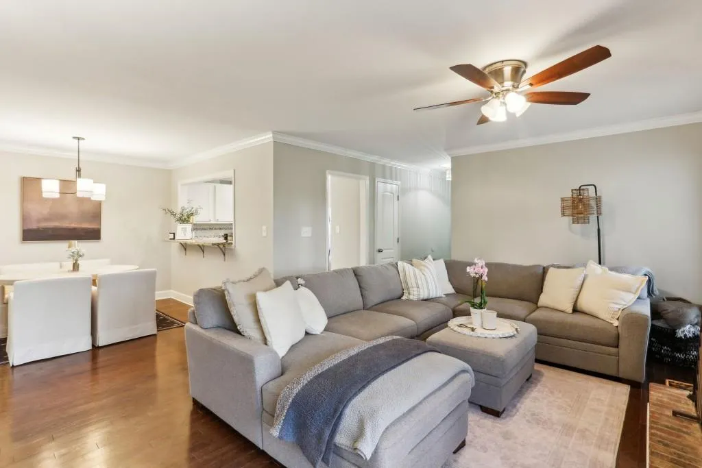 2901 Lenox Road Unit 1002, Atlanta, Georgia 30324, 2 Bedrooms Bedrooms, ,1 BathroomBathrooms,Residential,For Sale,2901 Lenox Road Unit 1002,7643215