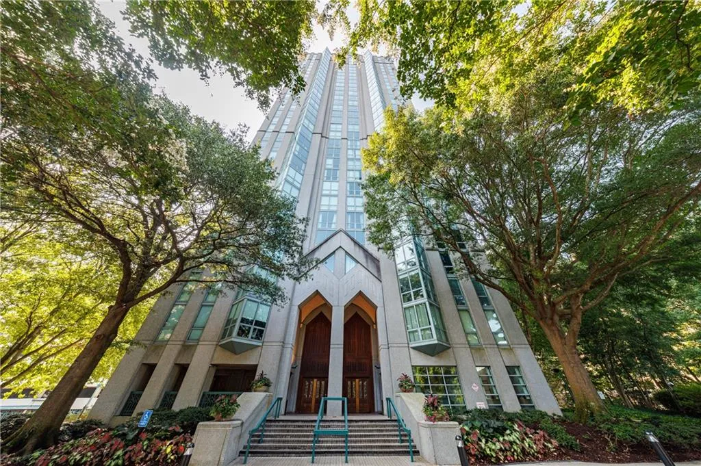 2870 Pharr Court South Nw Unit 2709, Atlanta, Georgia 30305, 1 Bedroom Bedrooms, ,1 BathroomBathrooms,Residential,For Sale,2870 Pharr Court South Nw Unit 2709,7642669