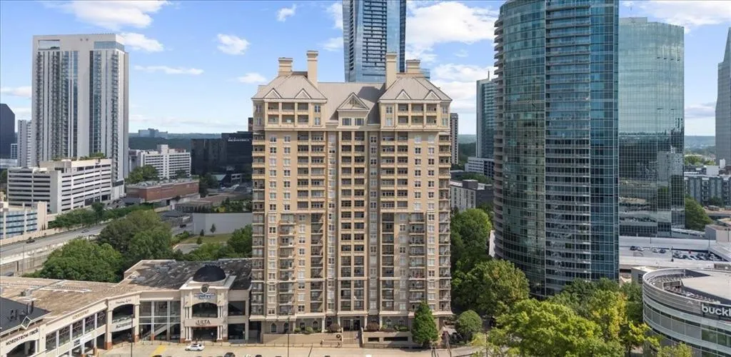 3334 Peachtree Road Ne Unit 608, Atlanta, Georgia 30326, 2 Bedrooms Bedrooms, ,2 BathroomsBathrooms,Residential,For Sale,3334 Peachtree Road Ne Unit 608,7642769