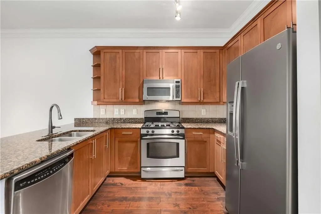 1055 Piedmont Avenue Ne Unit 114, Atlanta, Georgia 30309, 1 Bedroom Bedrooms, ,1 BathroomBathrooms,Residential,For Sale,1055 Piedmont Avenue Ne Unit 114,7644257
