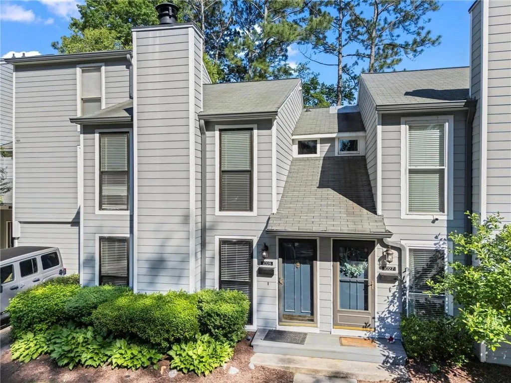 1028 Riverbend Club Drive Se, Atlanta, Georgia 30339, 2 Bedrooms Bedrooms, ,2 BathroomsBathrooms,Residential,For Sale,1028 Riverbend Club Drive Se,7644844
