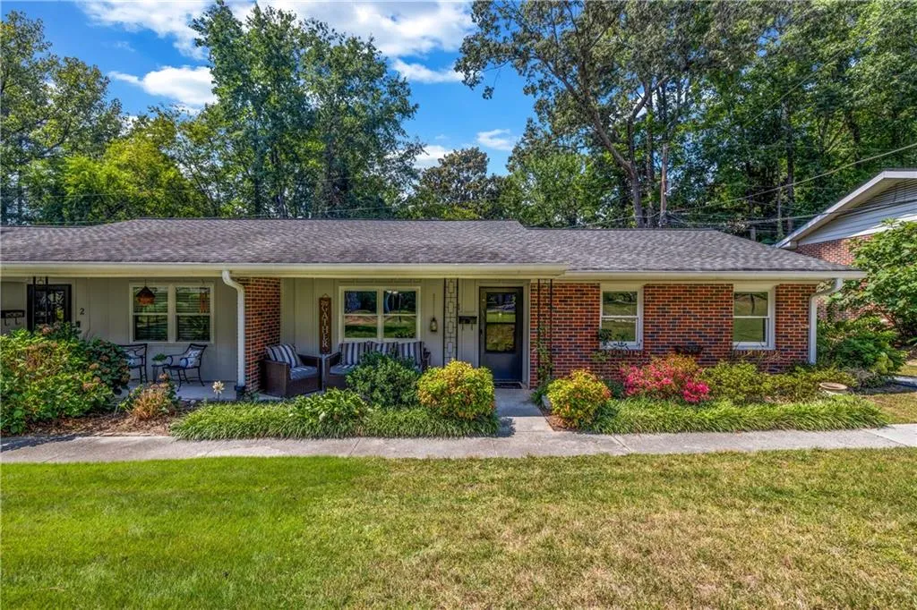 2941 Caldwell Road Ne Unit B1, Brookhaven, Georgia 30319, 2 Bedrooms Bedrooms, ,1 BathroomBathrooms,Residential,For Sale,2941 Caldwell Road Ne Unit B1,7642986