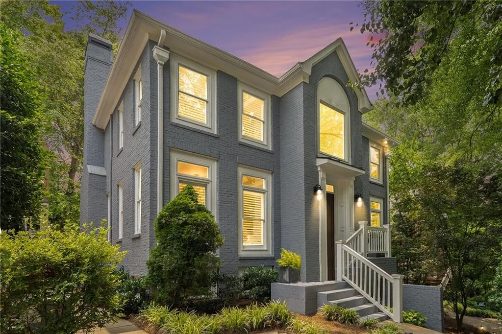 29 Greenland Trace, Atlanta, Georgia 30342, 3 Bedrooms Bedrooms, ,3 BathroomsBathrooms,Residential,For Sale,29 Greenland Trace,7647336