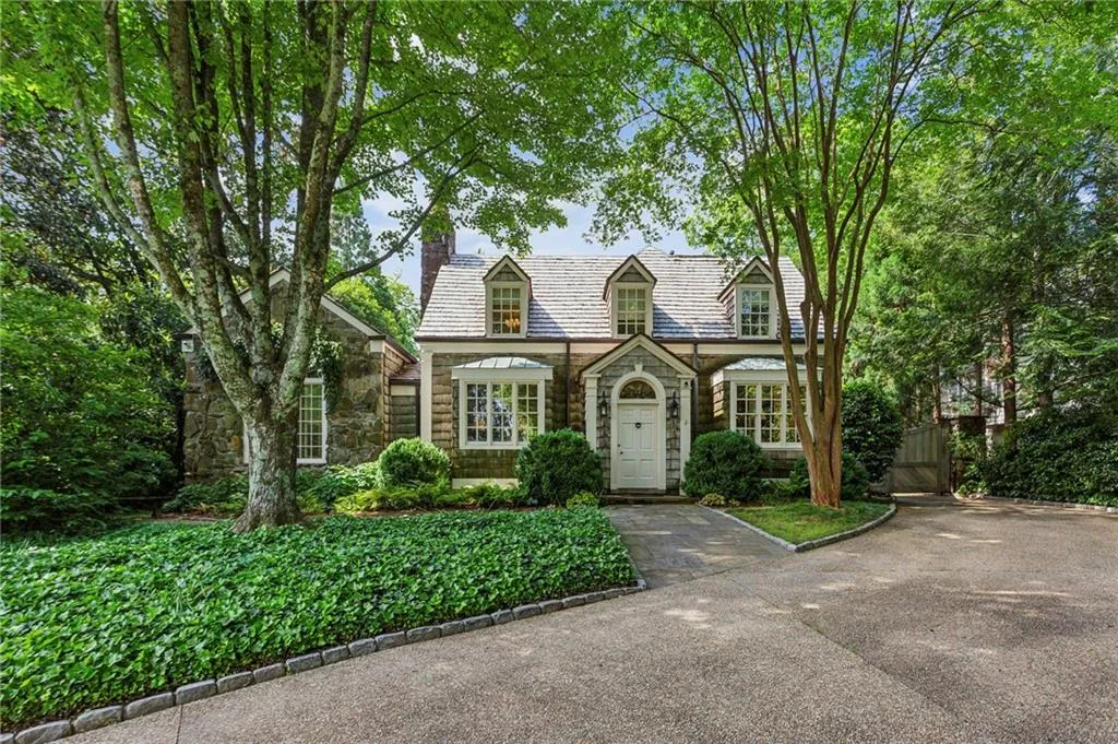 240 Nacoochee Drive Nw, Atlanta, Georgia 30305, 6 Bedrooms Bedrooms, ,7 BathroomsBathrooms,Residential,For Sale,240 Nacoochee Drive Nw,7647748