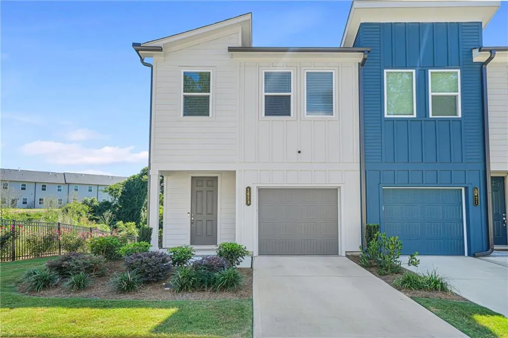 1623 Gunnin Trace Nw, Atlanta, Georgia 30318, 3 Bedrooms Bedrooms, ,2 BathroomsBathrooms,Residential,For Sale,1623 Gunnin Trace Nw,7647978