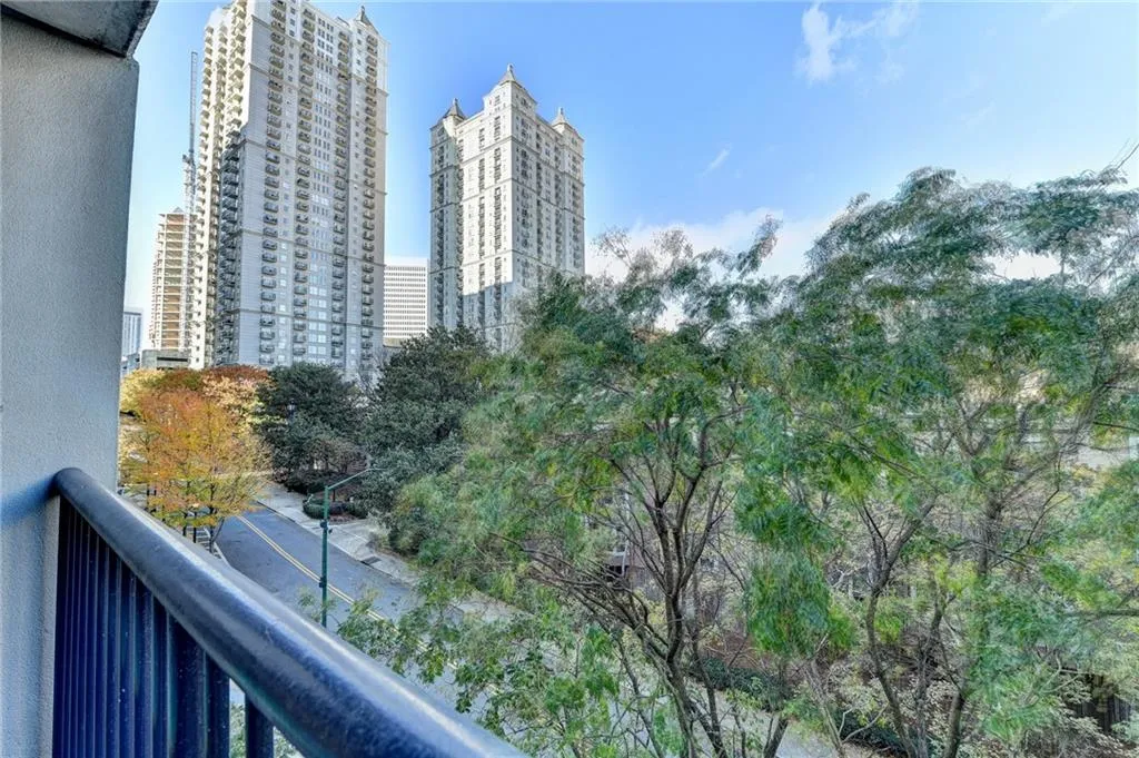 275 13th Street Ne Unit 310, Atlanta, Georgia 30309, 1 Bedroom Bedrooms, ,1 BathroomBathrooms,Residential,For Sale,275 13th Street Ne Unit 310,7648279