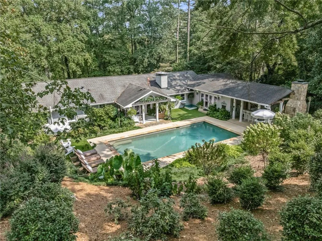 4860 Northland Drive, Sandy Springs, Georgia 30342, 4 Bedrooms Bedrooms, ,3 BathroomsBathrooms,Residential,For Sale,4860 Northland Drive,7647661