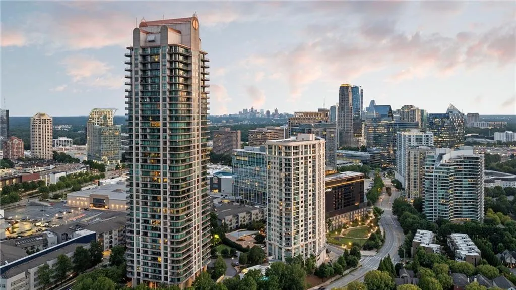 750 Park Avenue Ne Unit 25w, Atlanta, Georgia 30326, 3 Bedrooms Bedrooms, ,2 BathroomsBathrooms,Residential,For Sale,750 Park Avenue Ne Unit 25w,7648954