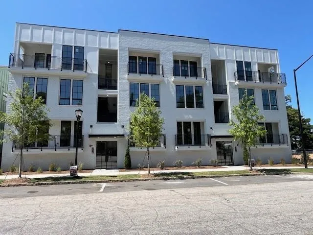 991 Bibbs Circle Nw Unit 21, Atlanta, Georgia 30318, 2 Bedrooms Bedrooms, ,2 BathroomsBathrooms,Residential,For Sale,991 Bibbs Circle Nw Unit 21,7650605