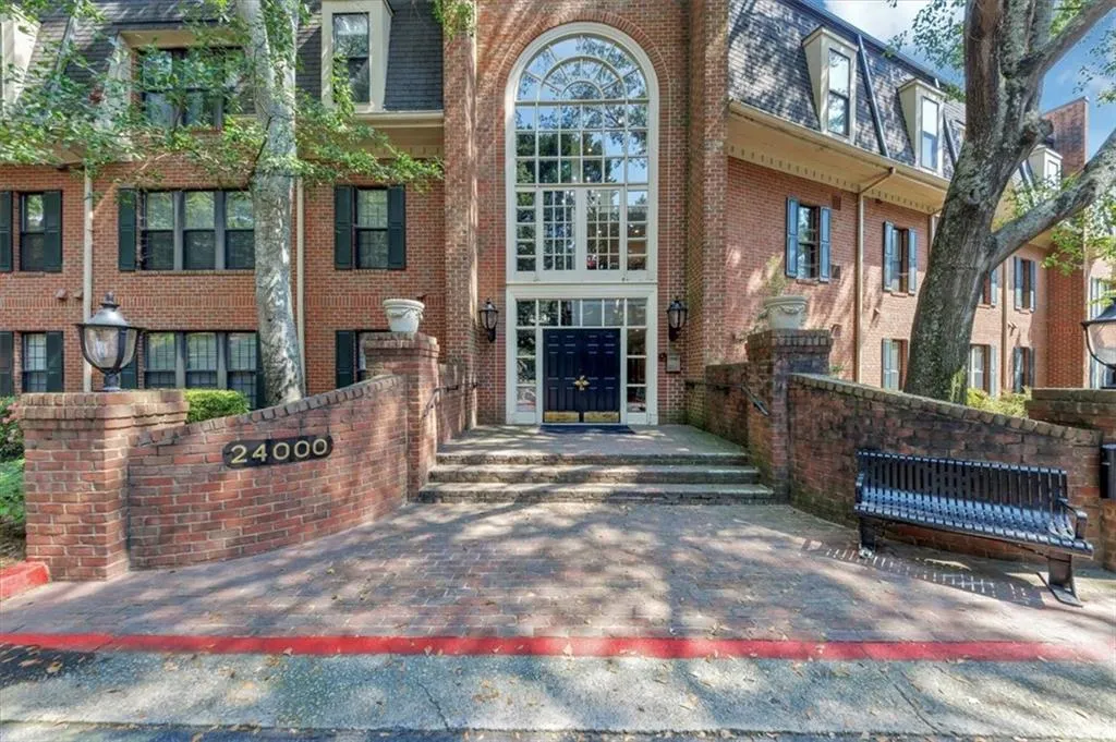 24218 Plantation Drive Ne Unit 218, Atlanta, Georgia 30324, 2 Bedrooms Bedrooms, ,2 BathroomsBathrooms,Residential,For Sale,24218 Plantation Drive Ne Unit 218,7650891