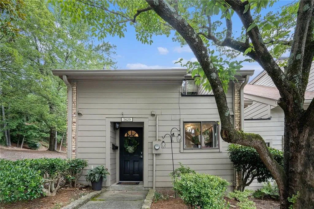 3629 Stonewall Court Se, Atlanta, Georgia 30339, 2 Bedrooms Bedrooms, ,1 BathroomBathrooms,Residential,For Sale,3629 Stonewall Court Se,7650944