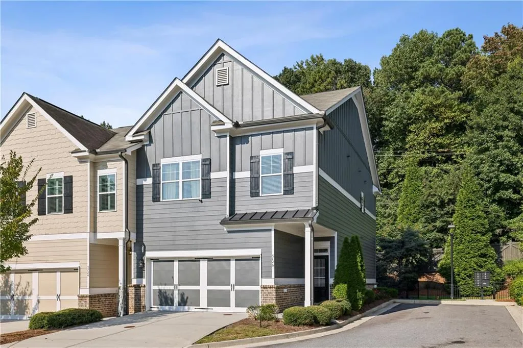 5726 Taylor Way, Atlanta, Georgia 30342, 3 Bedrooms Bedrooms, ,2 BathroomsBathrooms,Residential,For Sale,5726 Taylor Way,7651823