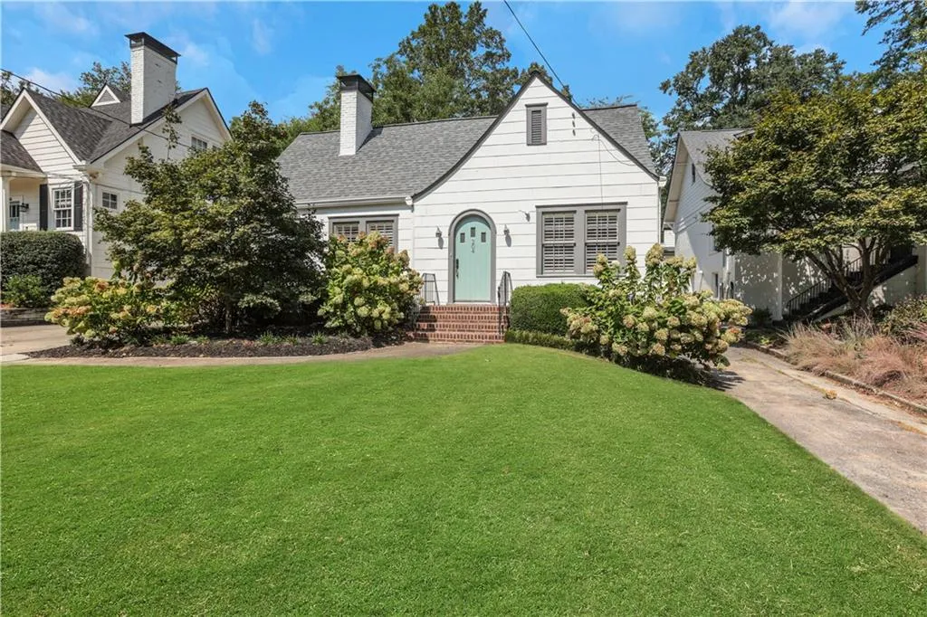 204 Springdale Drive Ne, Atlanta, Georgia 30305, 3 Bedrooms Bedrooms, ,2 BathroomsBathrooms,Residential,Sold,204 Springdale Drive Ne,7651570 204 Springdale Drive Ne, Atlanta, Georgia 30305, 3 Bedrooms Bedrooms, ,2 BathroomsBathrooms,Residential,Sold,204 Springdale Drive Ne,7651570