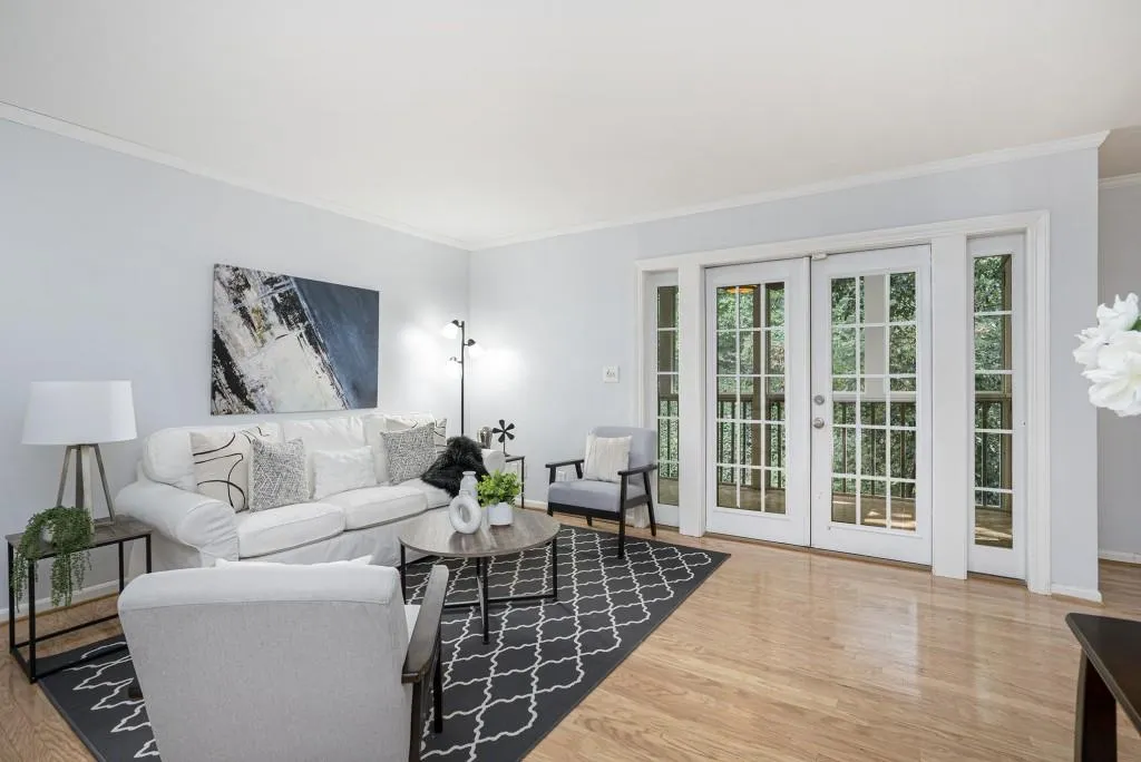 1445 Monroe Drive Ne Unit F10, Atlanta, Georgia 30324, 2 Bedrooms Bedrooms, ,2 BathroomsBathrooms,Residential,For Sale,1445 Monroe Drive Ne Unit F10,7651709