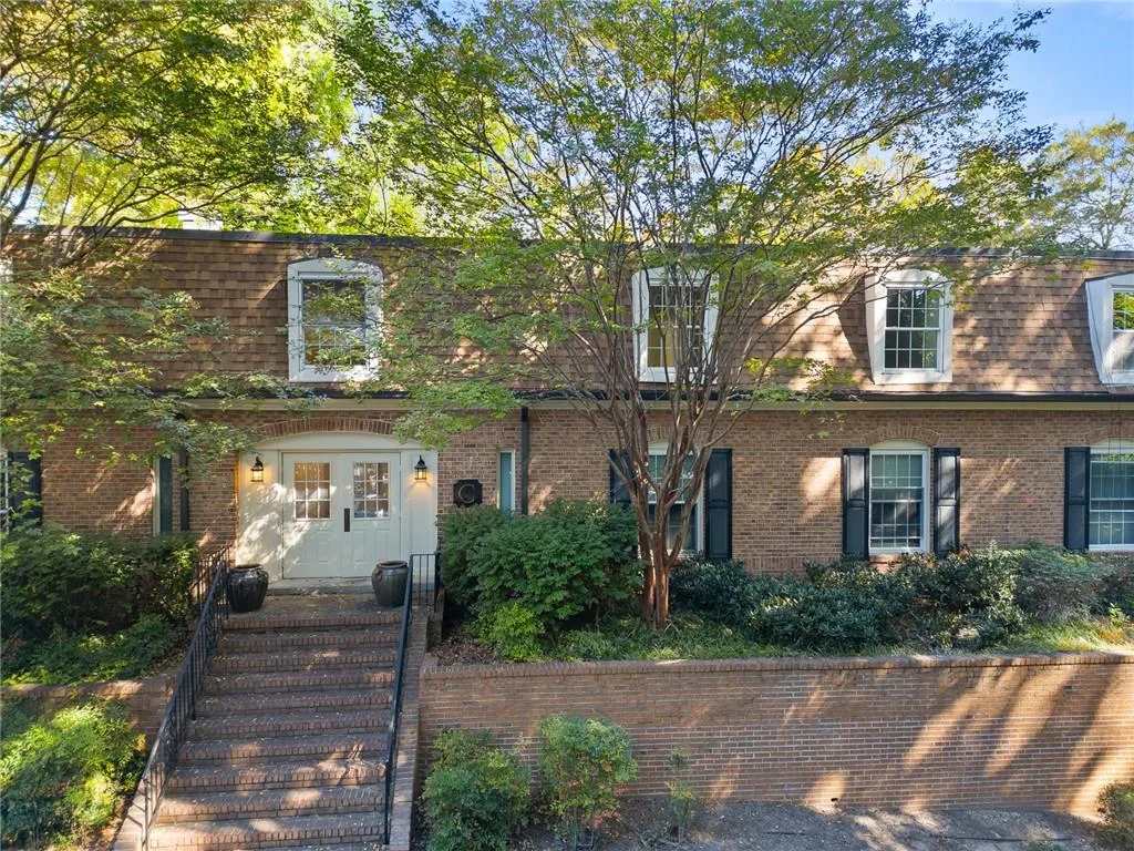 1261 Lavista Road Unit C3, Atlanta, Georgia 30324, 3 Bedrooms Bedrooms, ,2 BathroomsBathrooms,Residential,For Sale,1261 Lavista Road Unit C3,7652487