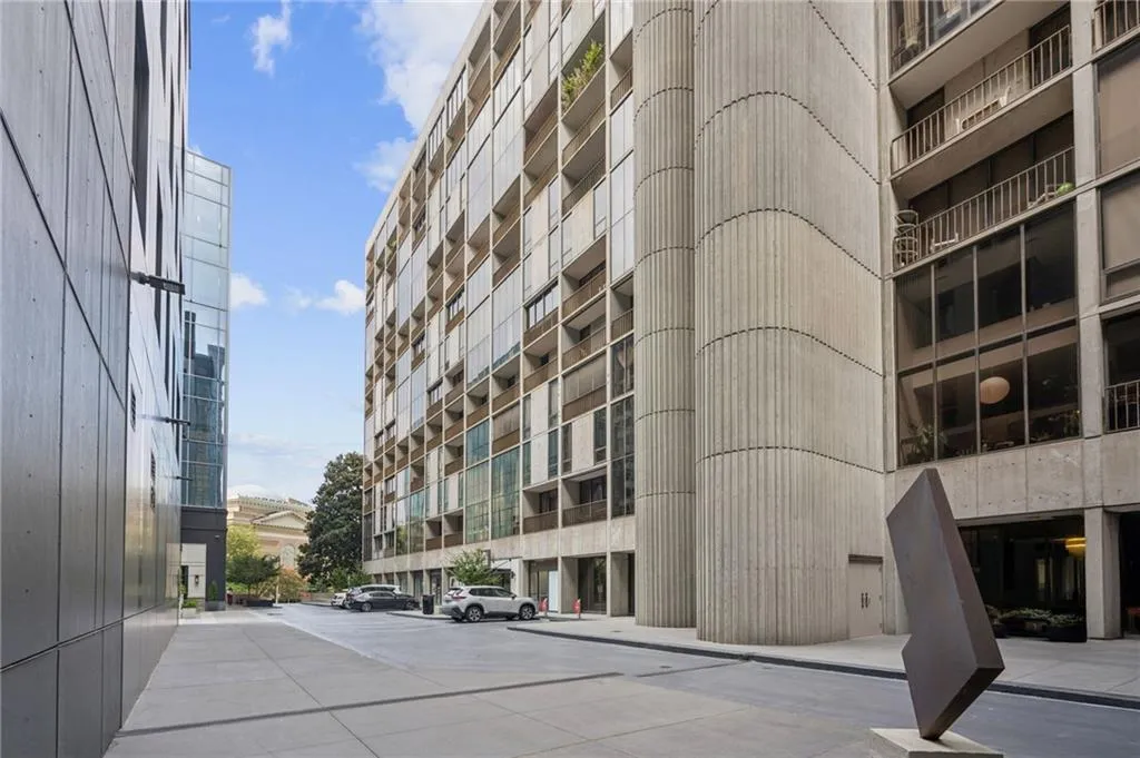 145 15th Street Ne Unit 225, Atlanta, Georgia 30309, 1 Bedroom Bedrooms, ,1 BathroomBathrooms,Residential,For Sale,145 15th Street Ne Unit 225,7649587