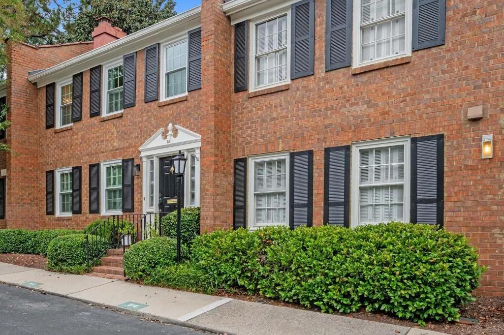 4620 Wieuca Road Unit 54, Atlanta, Georgia 30342, 3 Bedrooms Bedrooms, ,2 BathroomsBathrooms,Residential,For Sale,4620 Wieuca Road Unit 54,7653798