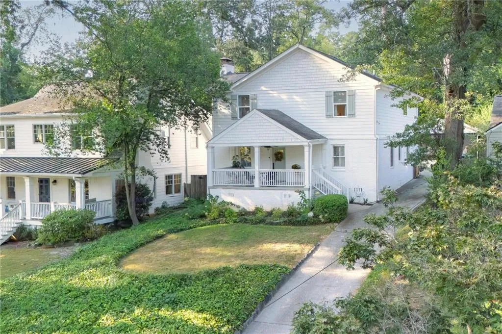 292 Eureka Drive Ne, Atlanta, Georgia 30305, 5 Bedrooms Bedrooms, ,3 BathroomsBathrooms,Residential,For Sale,292 Eureka Drive Ne,7654139