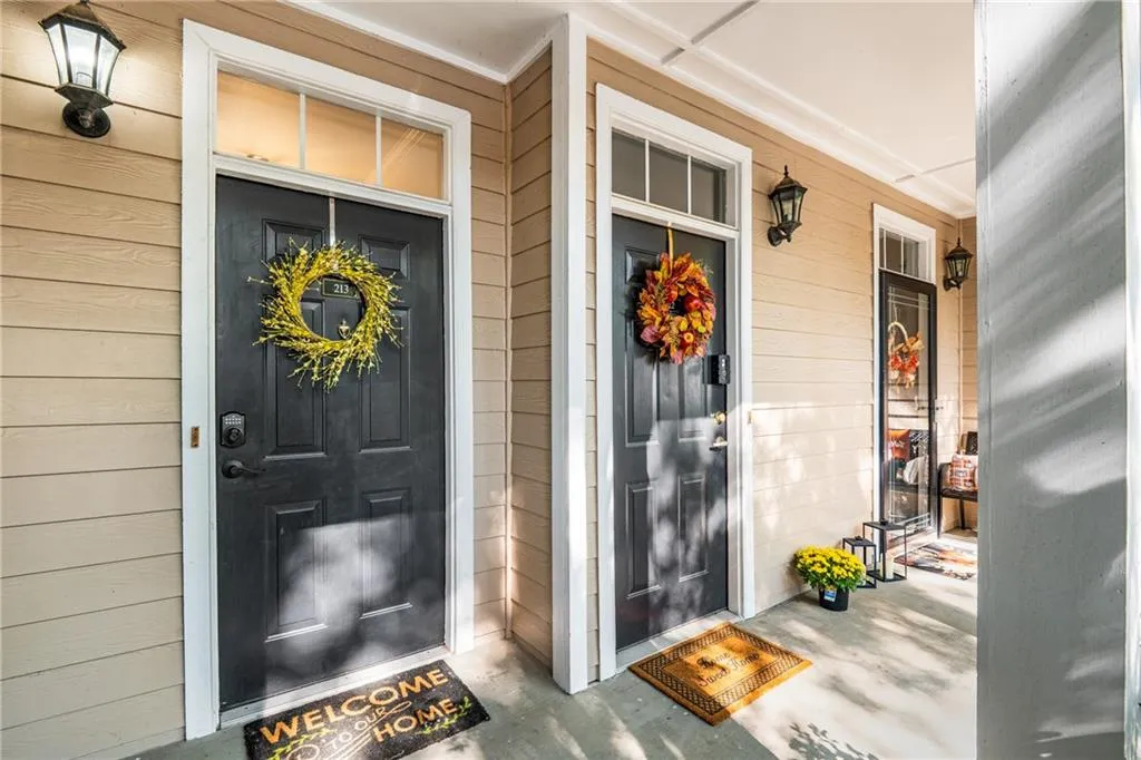 2400 Cumberland Parkway Se Unit 213, Atlanta, Georgia 30339, 2 Bedrooms Bedrooms, ,2 BathroomsBathrooms,Residential,For Sale,2400 Cumberland Parkway Se Unit 213,7654792