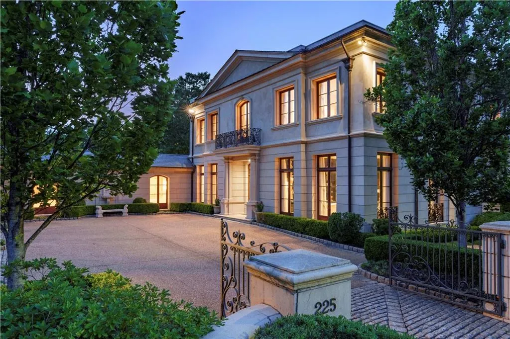 225 W Paces Ferry Road Nw, Atlanta, Georgia 30305, 5 Bedrooms Bedrooms, ,5 BathroomsBathrooms,Residential,For Sale,225 W Paces Ferry Road Nw,7654987