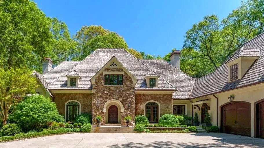 2167 W Wesley Road Nw, Atlanta, Georgia 30327, 5 Bedrooms Bedrooms, ,4 BathroomsBathrooms,Residential,For Sale,2167 W Wesley Road Nw,7655633