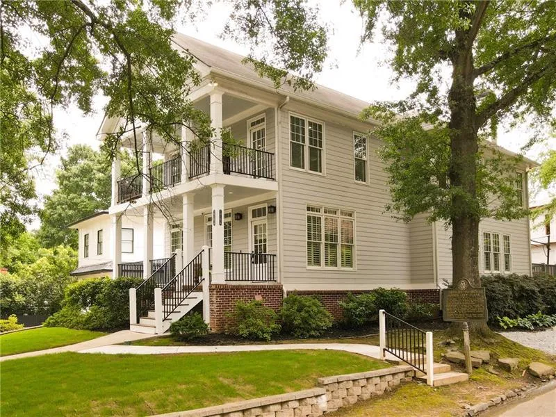 1764 Defoor Avenue Nw, Atlanta, Georgia 30318, 4 Bedrooms Bedrooms, ,3 BathroomsBathrooms,Residential,For Sale,1764 Defoor Avenue Nw,7656250