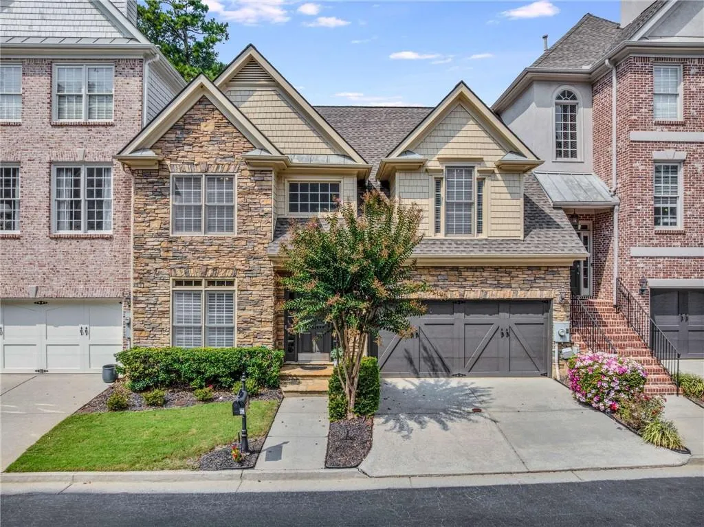 188 Mystic Court, Sandy Springs, Georgia 30342, 3 Bedrooms Bedrooms, ,3 BathroomsBathrooms,Residential,For Sale,188 Mystic Court,7656155