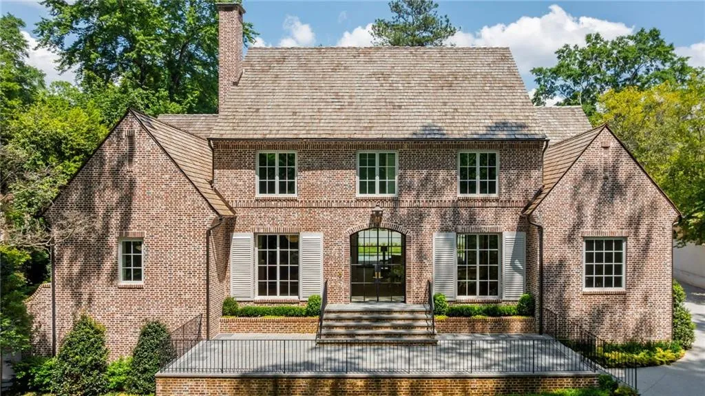 2515 Habersham Road, Atlanta, Georgia 30305, 6 Bedrooms Bedrooms, ,6 BathroomsBathrooms,Residential,For Sale,2515 Habersham Road,7657041