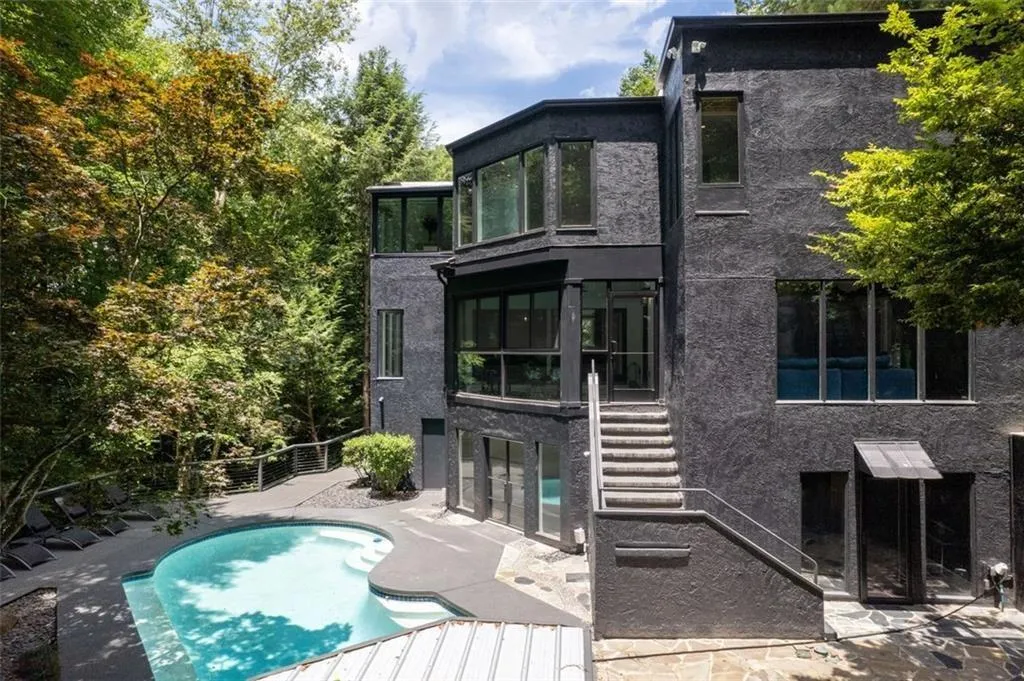 4 W Wesley Ridge Nw, Atlanta, Georgia 30327, 5 Bedrooms Bedrooms, ,3 BathroomsBathrooms,Residential,For Sale,4 W Wesley Ridge Nw,7659097