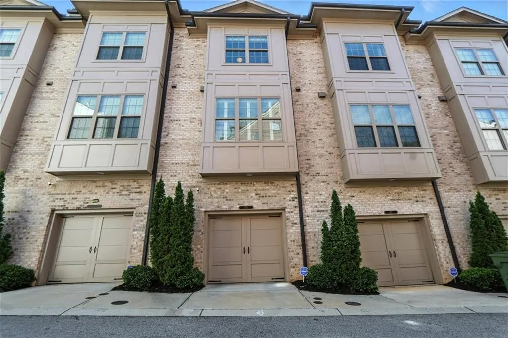 615 Broadview Place Ne, Atlanta, Georgia 30324, 2 Bedrooms Bedrooms, ,2 BathroomsBathrooms,Residential,For Sale,615 Broadview Place Ne,7660066