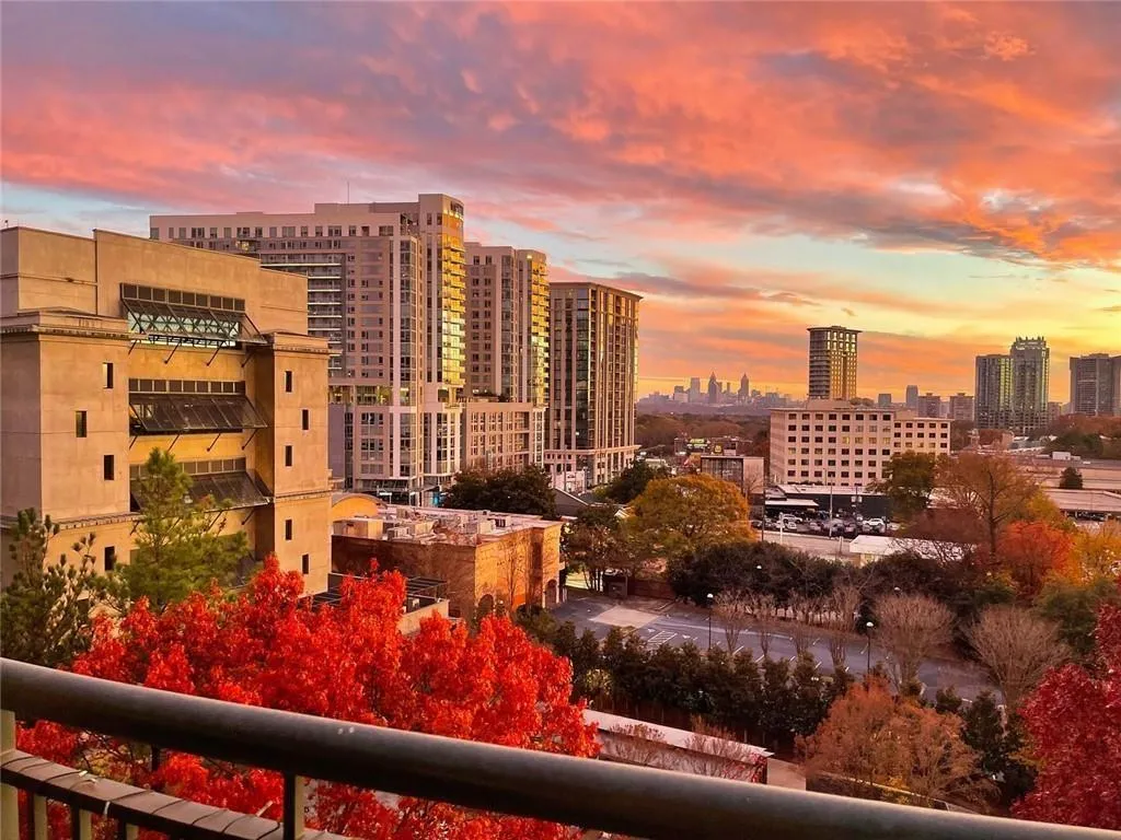 3040 Nw Peachtree Road Nw Unit 707, Atlanta, Georgia 30305, 1 Bedroom Bedrooms, ,1 BathroomBathrooms,Residential,For Sale,3040 Nw Peachtree Road Nw Unit 707,7660185