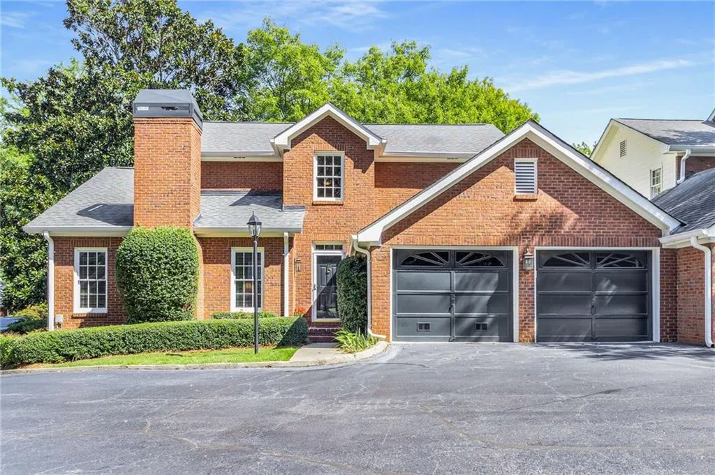 11 Pointe Terrace Se, Atlanta, Georgia 30339, 3 Bedrooms Bedrooms, ,2 BathroomsBathrooms,Residential,For Sale,11 Pointe Terrace Se,7660883