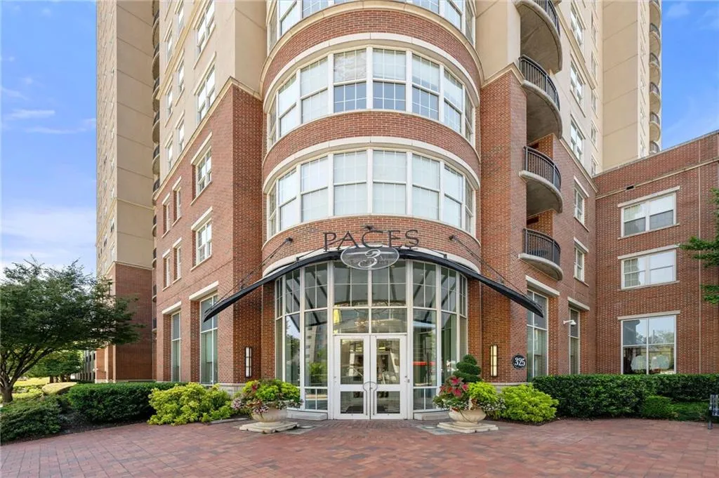 325 E Paces Ferry Road Ne Unit 415, Atlanta, Georgia 30305, 1 Bedroom Bedrooms, ,1 BathroomBathrooms,Residential,For Sale,325 E Paces Ferry Road Ne Unit 415,7661343