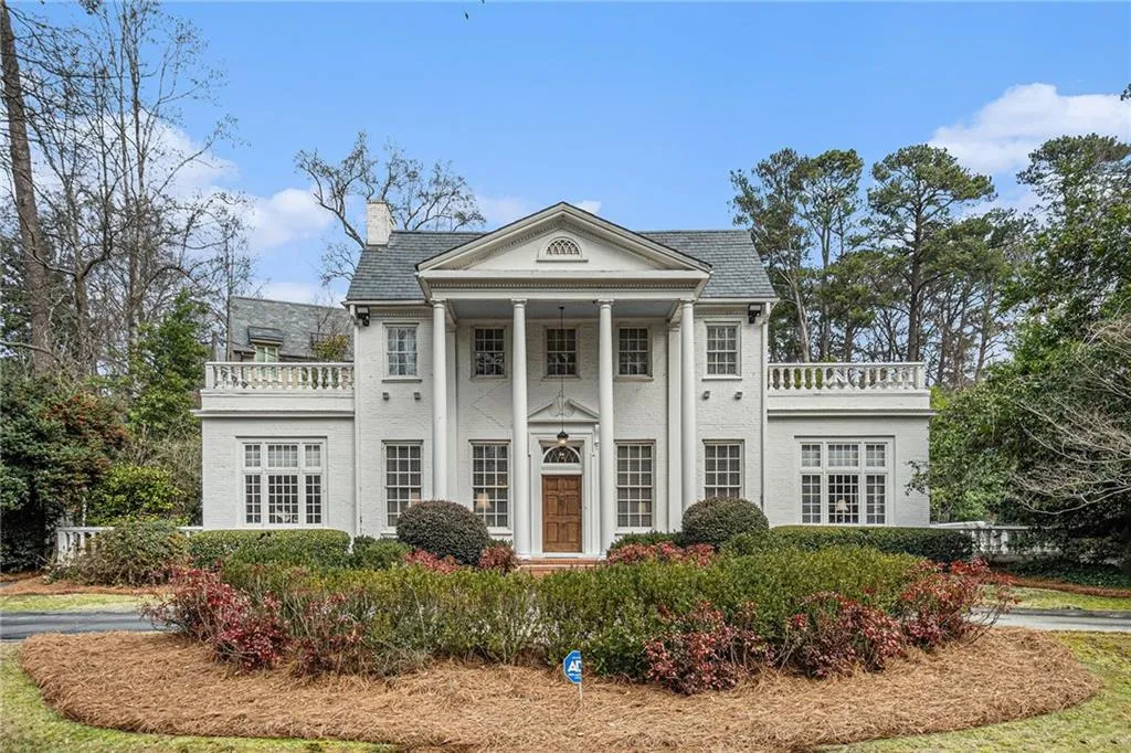 7 W Andrews Drive Nw, Atlanta, Georgia 30305, 5 Bedrooms Bedrooms, ,4 BathroomsBathrooms,Residential,For Sale,7 W Andrews Drive Nw,7666083