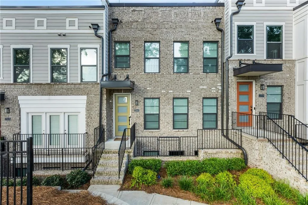 2161 Burnside Drive Nw, Atlanta, Georgia 30318, 3 Bedrooms Bedrooms, ,3 BathroomsBathrooms,Residential,For Sale,2161 Burnside Drive Nw,7666007