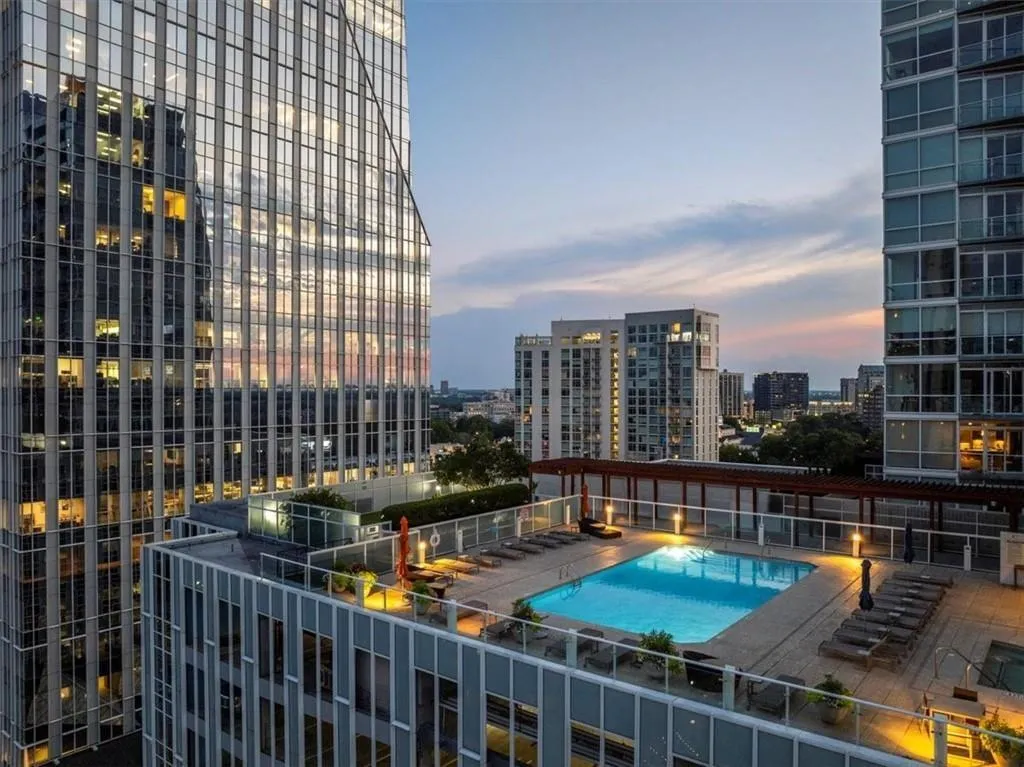 3325 Piedmont Road Ne Unit 2207, Atlanta, Georgia 30305, 2 Bedrooms Bedrooms, ,2 BathroomsBathrooms,Residential,For Sale,3325 Piedmont Road Ne Unit 2207,7663892