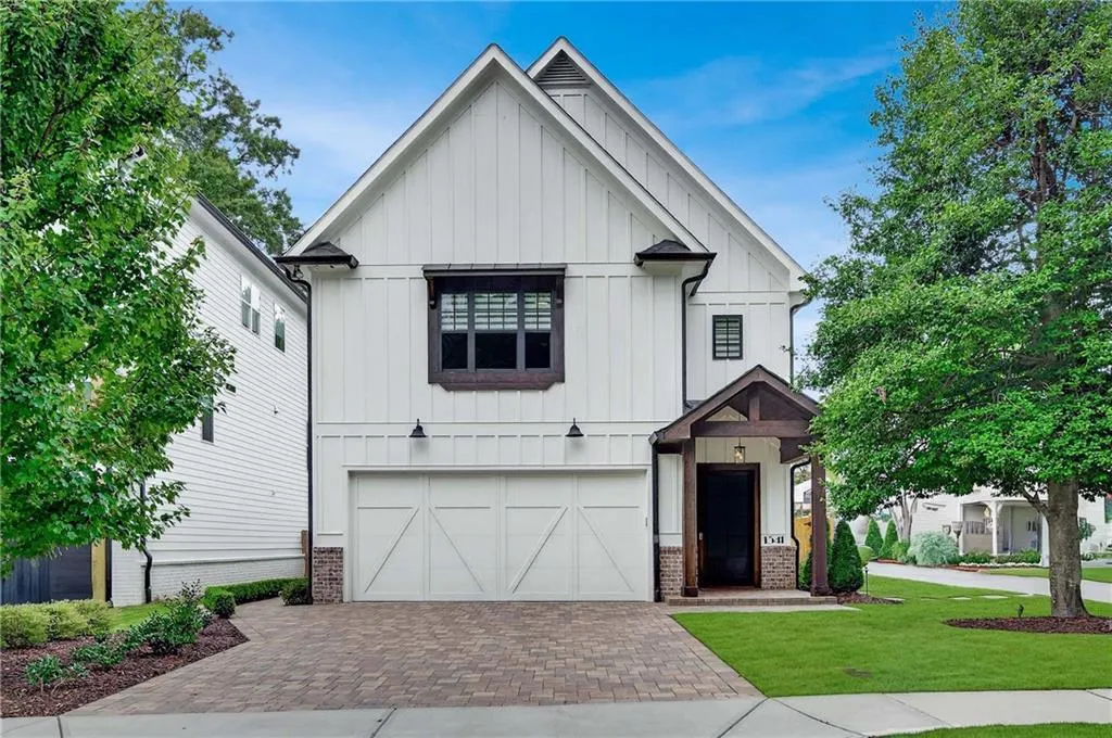 1341 Oaklawn Avenue Ne, Brookhaven, Georgia 30319, 4 Bedrooms Bedrooms, ,3 BathroomsBathrooms,Residential,For Sale,1341 Oaklawn Avenue Ne,7665480