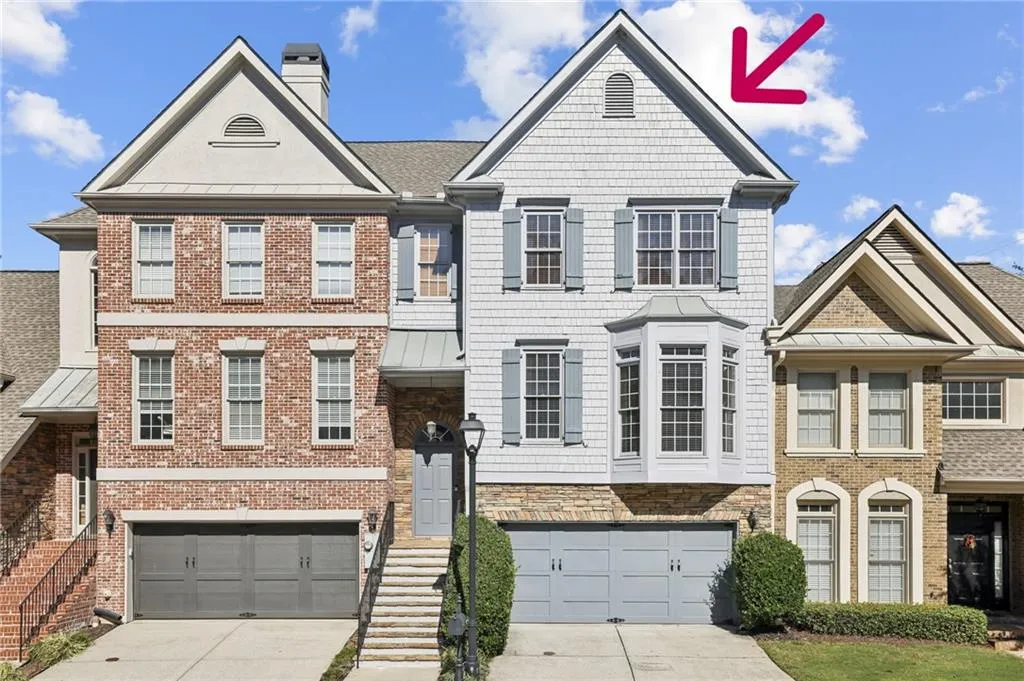 196 Mystic Court, Atlanta, Georgia 30342, 4 Bedrooms Bedrooms, ,3 BathroomsBathrooms,Residential,For Sale,196 Mystic Court,7661412