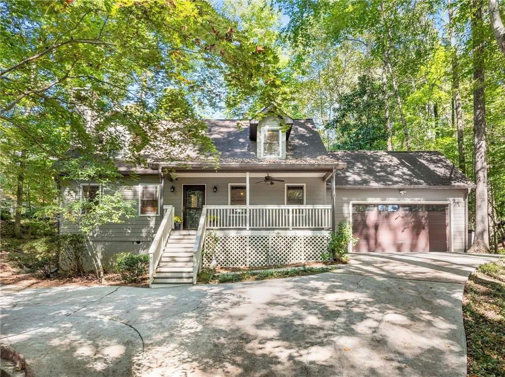 1560 Bubbling Creek Road Ne, Atlanta, Georgia 30319, 4 Bedrooms Bedrooms, ,3 BathroomsBathrooms,Residential,For Sale,1560 Bubbling Creek Road Ne,7665744