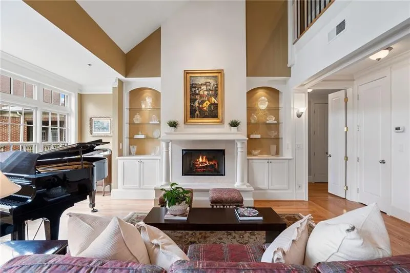 77 Peachtree Place Ne Unit 608, Atlanta, Georgia 30309, 3 Bedrooms Bedrooms, ,3 BathroomsBathrooms,Residential,For Sale,77 Peachtree Place Ne Unit 608,7668699