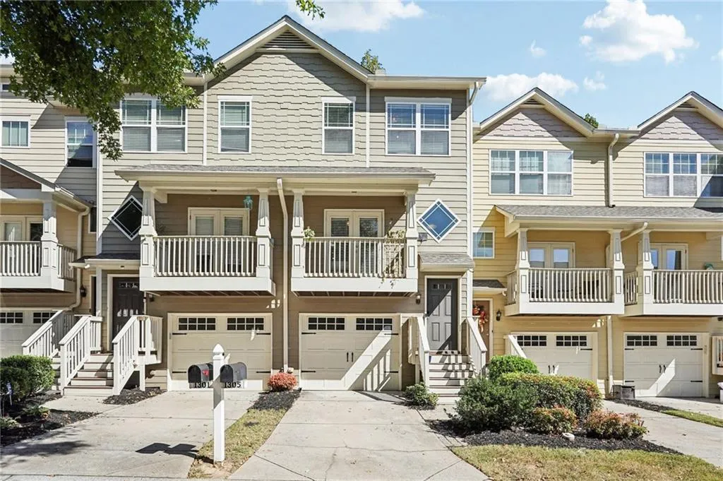 1305 Liberty Parkway Nw, Atlanta, Georgia 30318, 3 Bedrooms Bedrooms, ,3 BathroomsBathrooms,Residential,For Sale,1305 Liberty Parkway Nw,7668256