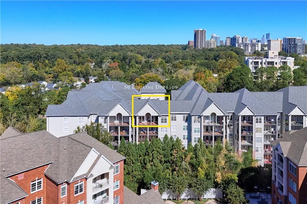 50 Biscayne Drive Nw Unit 6109, Atlanta, Georgia 30309, 2 Bedrooms Bedrooms, ,2 BathroomsBathrooms,Residential,For Sale,50 Biscayne Drive Nw Unit 6109,7670307