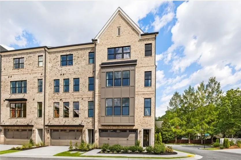 2188 Crestview Drive Unit 58, Brookhaven, Georgia 30319, 3 Bedrooms Bedrooms, ,4 BathroomsBathrooms,Residential,For Sale,2188 Crestview Drive Unit 58,7670175