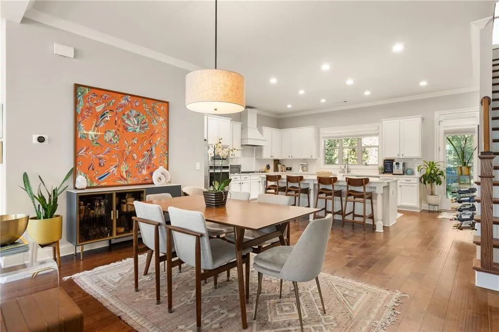 2504 Skyland Drive Ne Unit 18, Brookhaven, Georgia 30319, 4 Bedrooms Bedrooms, ,3 BathroomsBathrooms,Residential,For Sale,2504 Skyland Drive Ne Unit 18,7668817