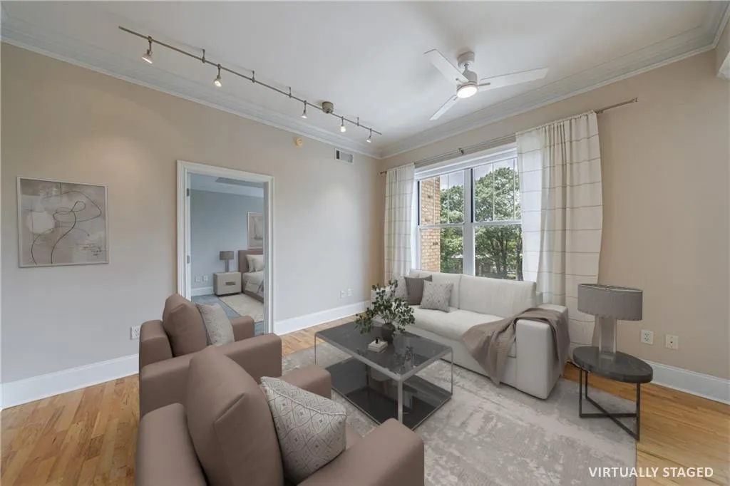 2255 Peachtree Road Ne Unit 620, Atlanta, Georgia 30309, 2 Bedrooms Bedrooms, ,2 BathroomsBathrooms,Residential,For Sale,2255 Peachtree Road Ne Unit 620,7672418