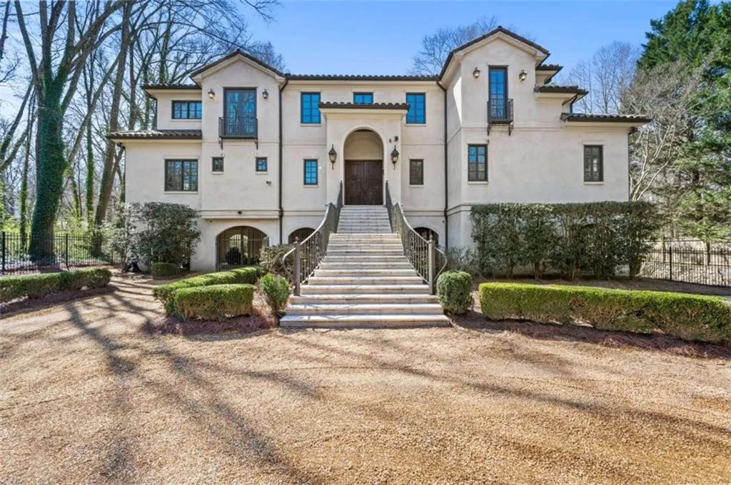 968 Peachtree Battle Circle, Atlanta, Georgia 30327, 4 Bedrooms Bedrooms, ,4 BathroomsBathrooms,Residential,For Sale,968 Peachtree Battle Circle,7673197