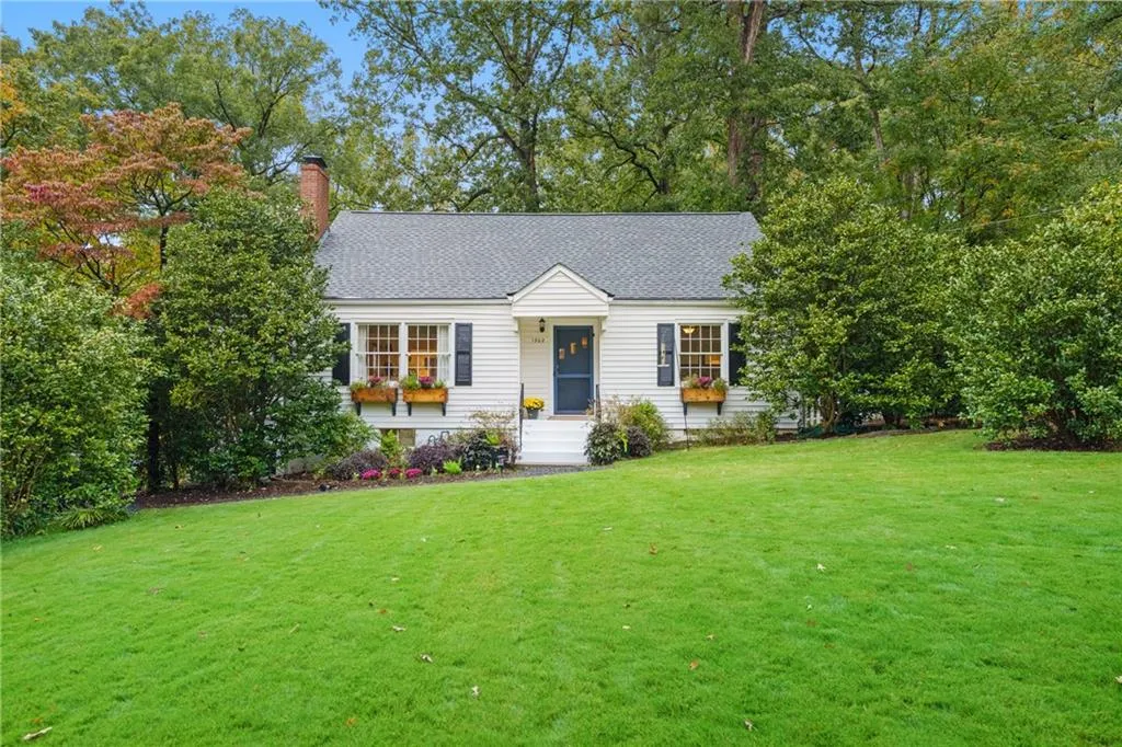 1302 Roxboro Drive Ne, Atlanta, Georgia 30324, 4 Bedrooms Bedrooms, ,2 BathroomsBathrooms,Residential,For Sale,1302 Roxboro Drive Ne,7670701